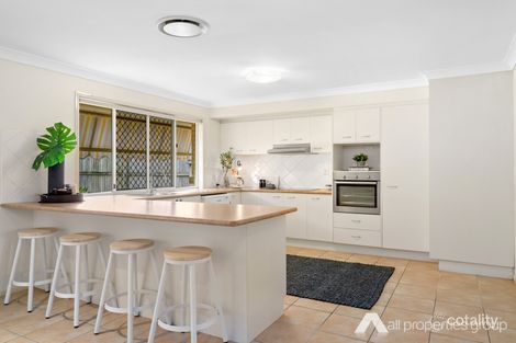 Property photo of 4 Deakin Place Forest Lake QLD 4078