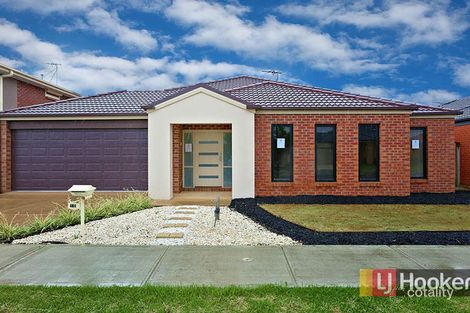 Property photo of 10 Chatham Avenue Tarneit VIC 3029