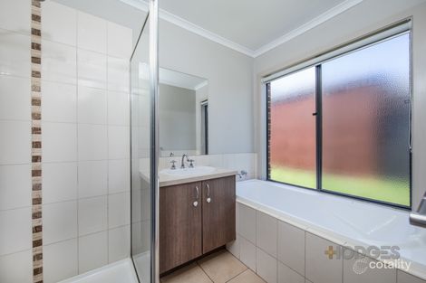 Property photo of 4 Billabong Crescent Tarneit VIC 3029