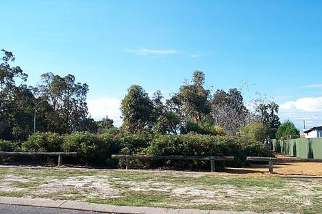 17 Hargrave Dr, Thornlie, WA 6108