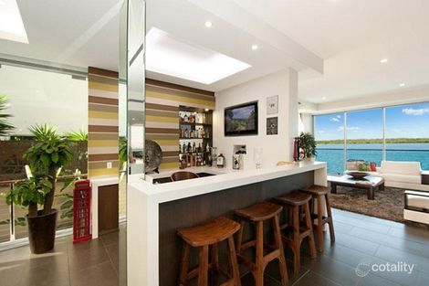 3 Parklane Tce, Paradise Point, QLD 4216