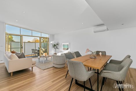 Property photo of 7 Deborah Lane Newport VIC 3015