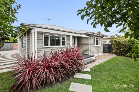 Property photo of 43 Oxford Street Whittington VIC 3219