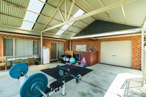 Property photo of 11 Dillagar Place Springdale Heights NSW 2641