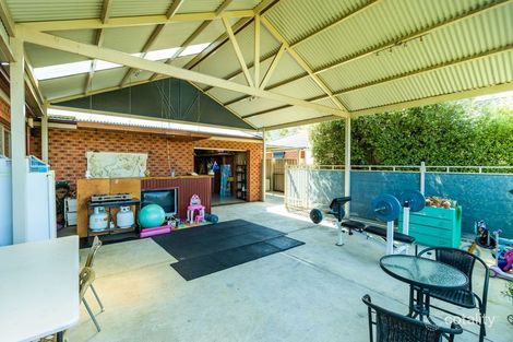 Property photo of 11 Dillagar Place Springdale Heights NSW 2641