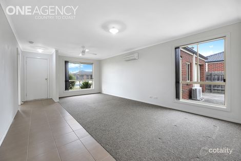 Property photo of 17 Bailey Boulevard Koo Wee Rup VIC 3981