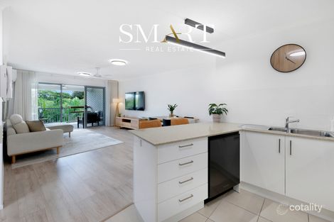Property photo of 17/8-10 Ahern Street Labrador QLD 4215