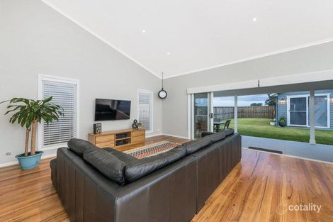 Property photo of 11 Dengate Close Elderslie NSW 2570