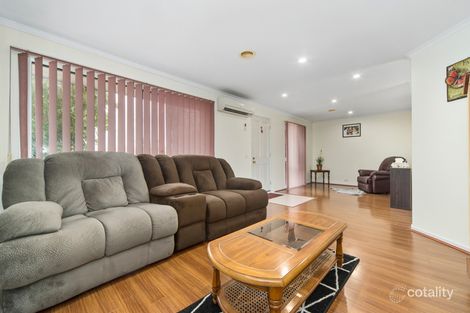Property photo of 13 Flying Star Walk Skye VIC 3977