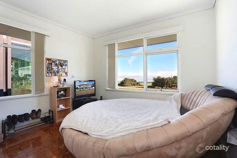 Property photo of 2/210 Esplanade Brighton VIC 3186