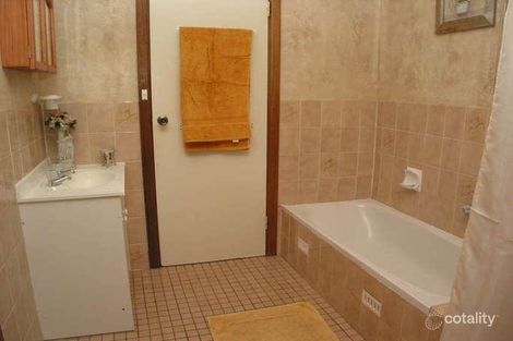 Property photo of 37 Serenade Crescent Aberfoyle Park SA 5159