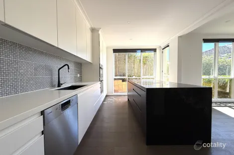 Property photo of 3/12 Lambert Road Toorak VIC 3142