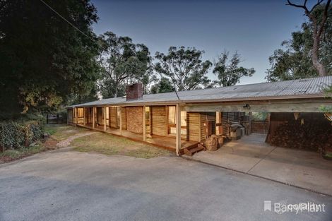 2 Colin Ave, Cockatoo, VIC 3781