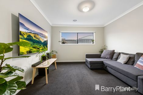 Property photo of 24 Celestial Circuit Tarneit VIC 3029