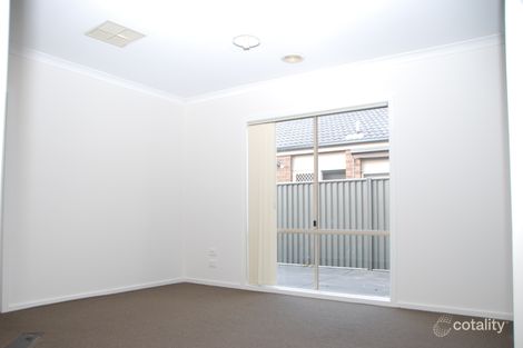 Property photo of 34 Sabel Drive Cranbourne North VIC 3977
