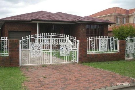 31 Arbutus St, Canley Heights, NSW 2166