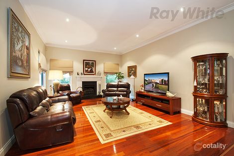 Property photo of 15 Little Chipping Drive Chirnside Park VIC 3116