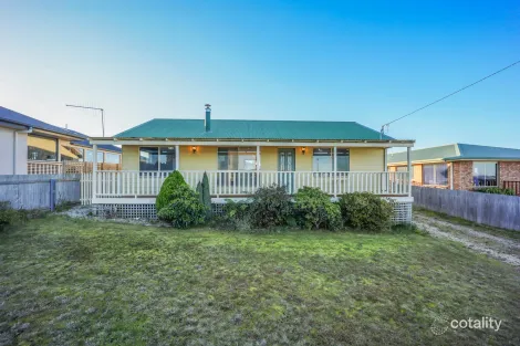 Property photo of 3 Pelican Court Scamander TAS 7215