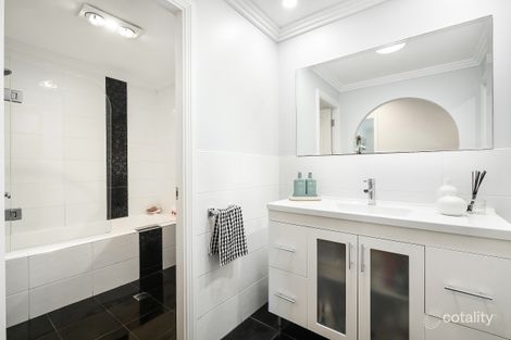 Property photo of 109 Avoca Drive Green Point NSW 2251