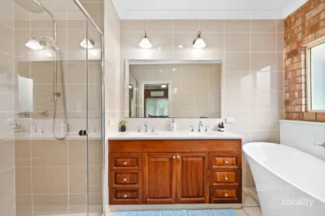 Property photo of 7 Aaron Court Regency Downs QLD 4341