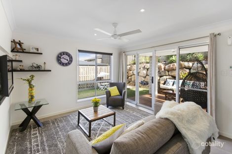 Property photo of 10 Bowerbird Street Deebing Heights QLD 4306
