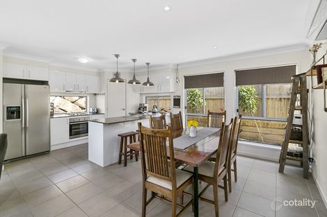 Property photo of 10 Bowerbird Street Deebing Heights QLD 4306