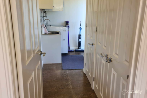 Property photo of 9 Powell Place Pakenham VIC 3810