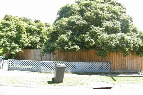 1 Coonac Pl, Frankston, VIC 3199