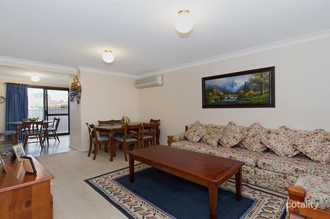Property photo of 1/5 Kenarf Close Kingswood NSW 2747