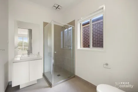 Property photo of 18 Aquarius Street Truganina VIC 3029