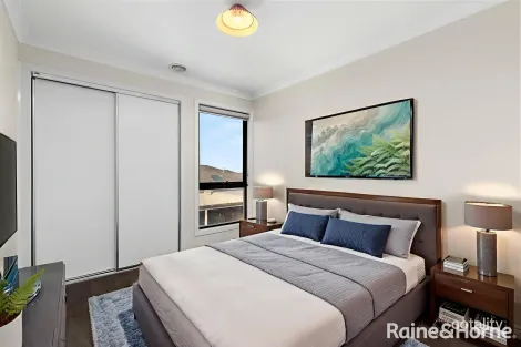 Property photo of 9 Dovetail Walk Tarneit VIC 3029