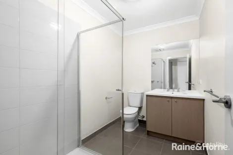 Property photo of 9 Dovetail Walk Tarneit VIC 3029