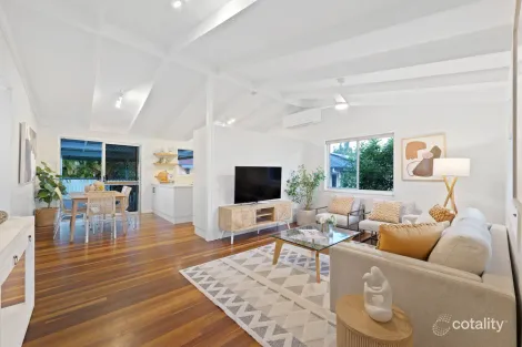 Property photo of 35 Dunbil Avenue Ferny Hills QLD 4055