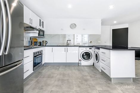 Property photo of 604/40 Surf Parade Broadbeach QLD 4218