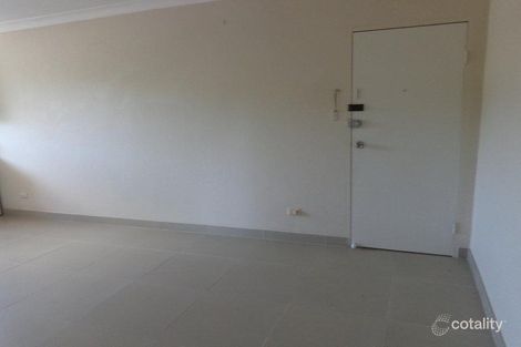 Property photo of 4/12-14 Waterside Crescent Carramar NSW 2163