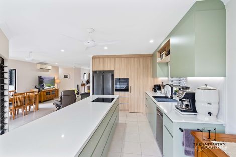 Property photo of 33 Fossilbrook Bend Trinity Park QLD 4879