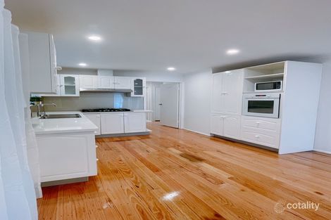 Property photo of 2 Lovell Drive St Albans VIC 3021