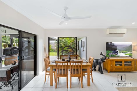 Property photo of 33 Fossilbrook Bend Trinity Park QLD 4879