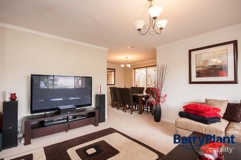 Property photo of 26 Domain Circuit Beaconsfield VIC 3807