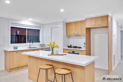 Property photo of 76 Moorookyle Avenue Tarneit VIC 3029