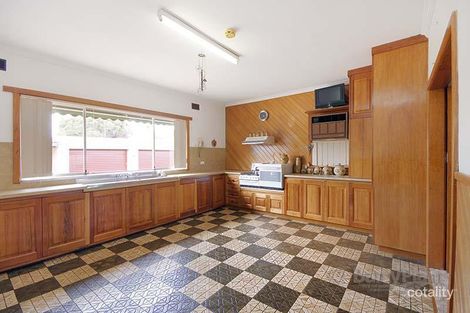 Property photo of 4 Allitt Avenue Belmont VIC 3216