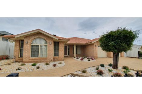 27 Blue Bell Cct, Kellyville, NSW 2155