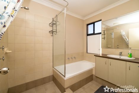 Property photo of 17/65 Little John Road Armadale WA 6112