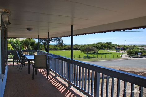 17 Bluewater Dr, Jurien Bay, WA 6516