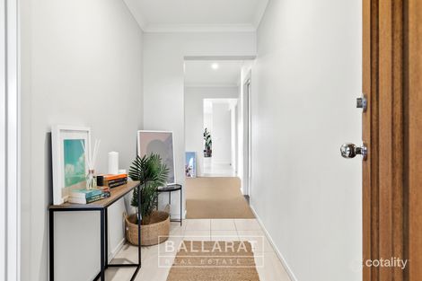 Property photo of 17 Gallant Way Winter Valley VIC 3358