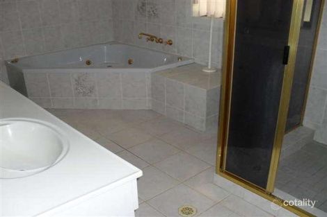 Property photo of 4 Dahlia Place Claremont Meadows NSW 2747