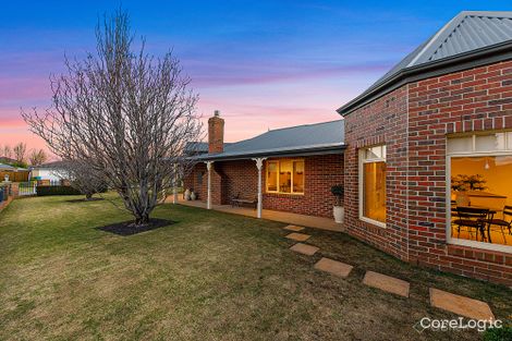 Property photo of 86 Fairholme Boulevard Berwick VIC 3806