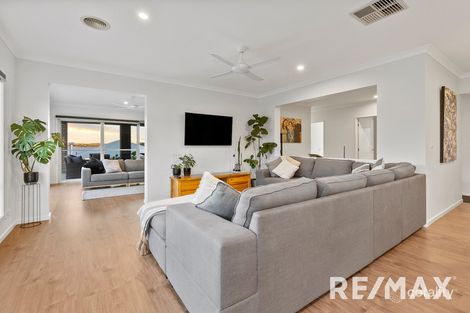 Property photo of 7 Whitten Avenue Boorooma NSW 2650