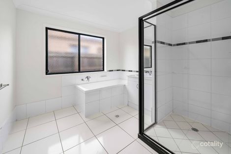 Property photo of 33 Dornoch Crescent Raceview QLD 4305
