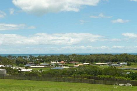 33-35 Hennessy Dr, Dundowran Beach, QLD 4655